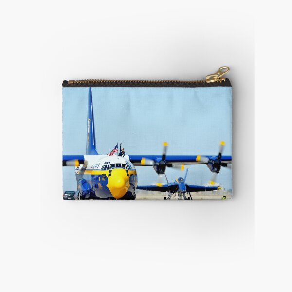 Artikelvorschau, U. S. Navy Blue Angels' Fat Albert entworfen und verkauft von Eleu Tabares.