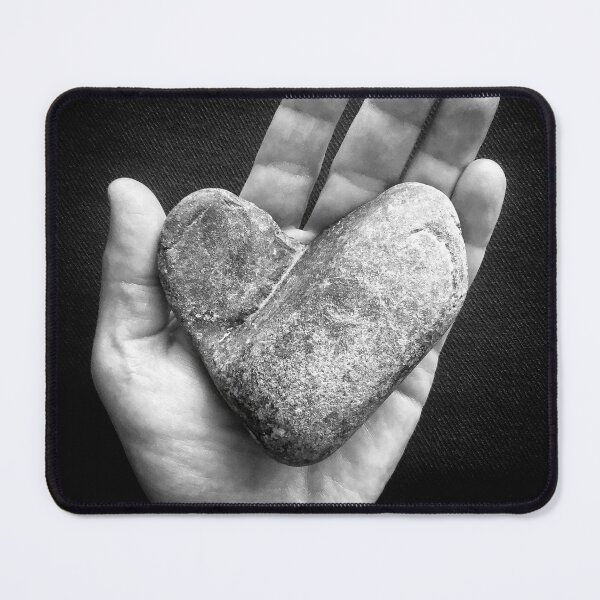 Give Love Mouse Pad