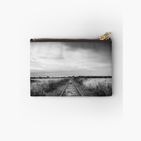 Artikelvorschau, Decay in Black & White entworfen und verkauft von Andrew Schweitzer.