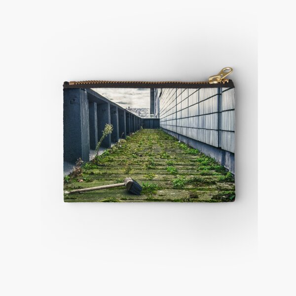 Artikelvorschau, Abandoned Brush entworfen und verkauft von Shane Rounce.
