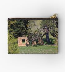 Facade Studio Pouch