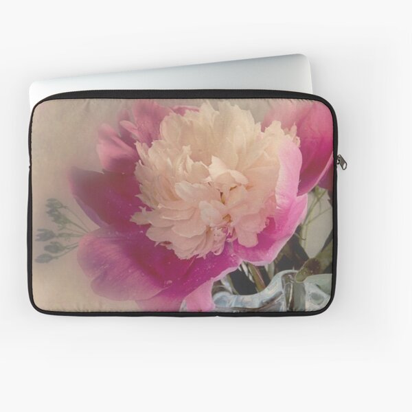 Soft peone Laptop Sleeve