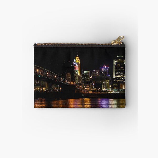 Artikelvorschau, Cincinnati by Night entworfen und verkauft von Cathy Donohoue.