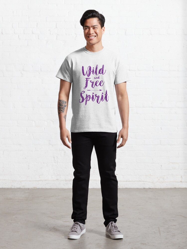 Imagen 3 de 7, Camiseta clásica con la obra Wild and free spirit, diseñada y vendida por weloveboho.