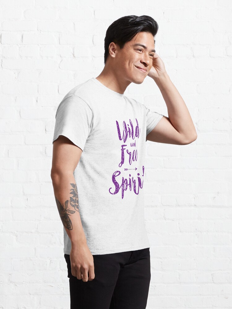 Imagen 5 de 7, Camiseta clásica con la obra Wild and free spirit, diseñada y vendida por weloveboho.