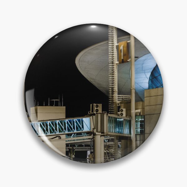 Artikelvorschau, Montevideo Airport Night Scene, Uruguay entworfen und verkauft von DFLC Prints.