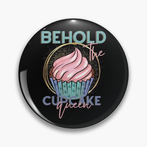 Artikelvorschau, Siehe das Cupcake Queen T-Shirt für Cupcake Lovers und Cake Lovers entworfen und verkauft von Maindy.