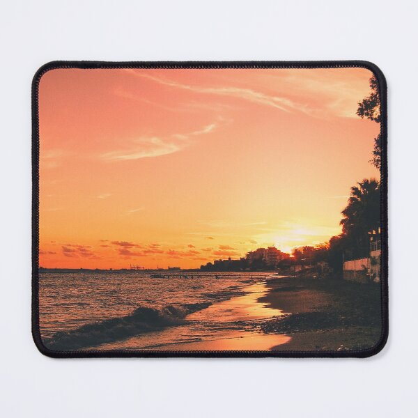 Item preview, Cuando el sol se oculta designed and sold by DRONY.