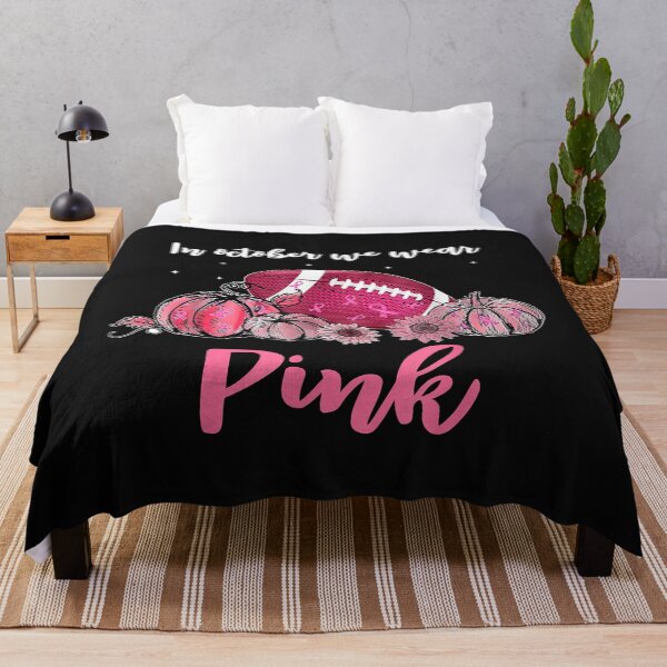 Artikelvorschau, In October We Wear Pink Football Breast Cancer Awareness entworfen und verkauft von David231231.