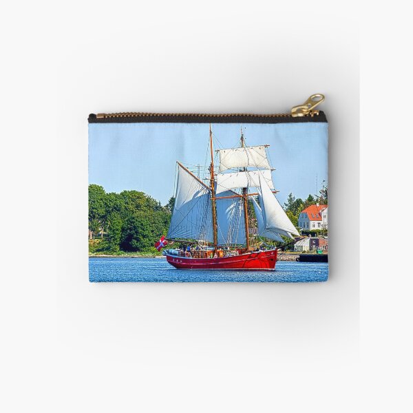 Item preview, Lilla Dan going to port. designed and sold by imagic.