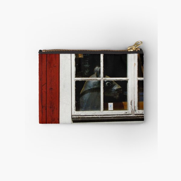 Artikelvorschau, The Horse In The Cafe by Elisabeth and Barry King™ entworfen und verkauft von BE2gether.