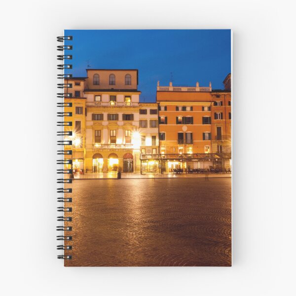 Artikelvorschau, Verona Piazza entworfen und verkauft von Rae Tucker Photography & Designs.