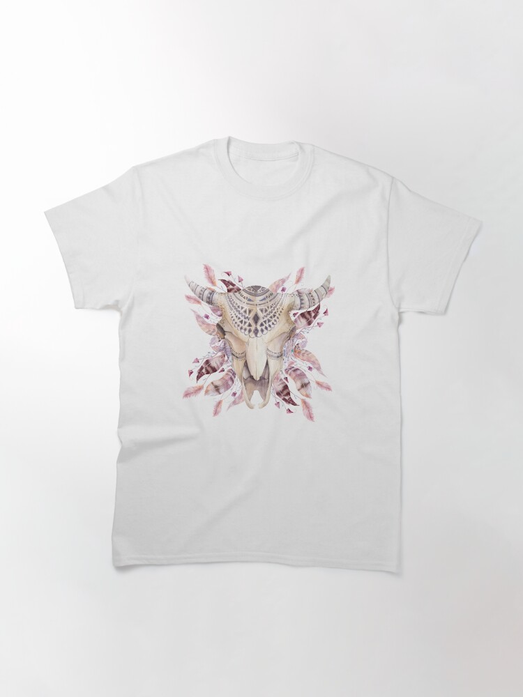 Vista alternativa de Camiseta clásica Cow skull with feathers