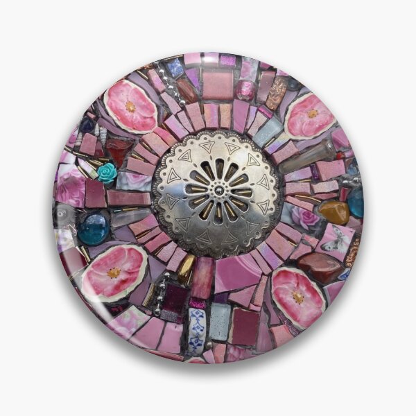 Artikelvorschau, Malvenfarbenes Mandala-Mosaik entworfen und verkauft von SitaraMosaics.