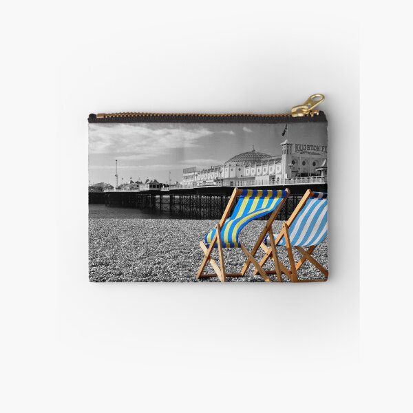 Artikelvorschau, "Great View" - Liegestühle am Strand von Brighton. entworfen und verkauft von silvcurl09.