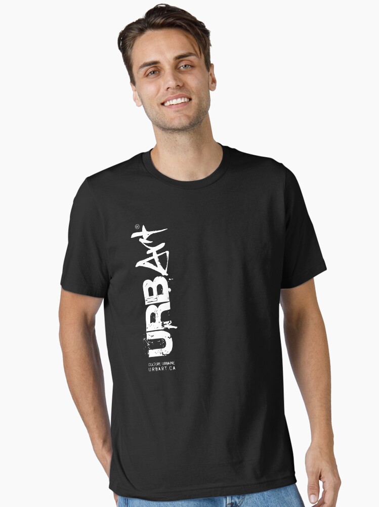 Aperçu 1 sur 7. T-shirt essentiel avec l'œuvre UrbArt® créée et vendue par UrbArt.