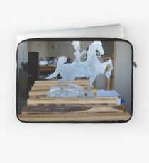 Love is stronger than death 4 Laptop Sleeve