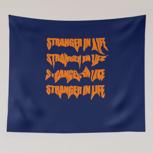 Aperçu de l'œuvre Texte esthétique "Stranger in life "troisième version" par Code03. Fye and cool t shirt designs. créée et vendue par Code03.
