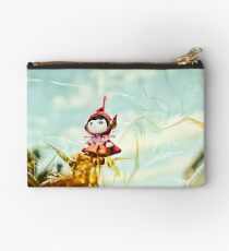 Mageritdoll, a Super Hero Girl Studio Pouch