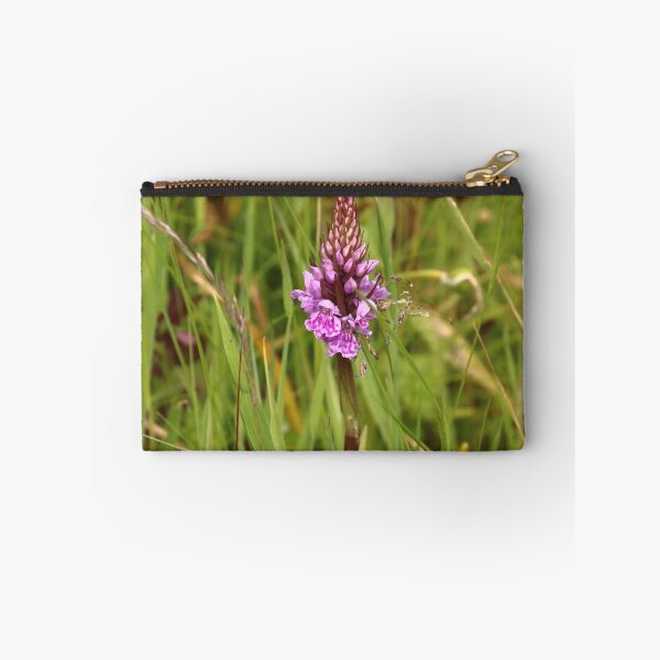 Aperçu de l'œuvre Spotted orchid. créée et vendue par elisabeth thorn.