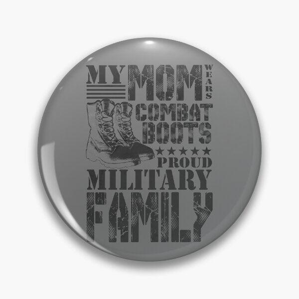 Artikelvorschau, My Mom Wears Combat Boots Proud Military Family Gear entworfen und verkauft von DynamicDesign.