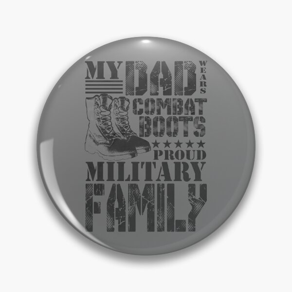 Artikelvorschau, Dad Wears Combat Boots Proud Military Family Gear entworfen und verkauft von DynamicDesign.