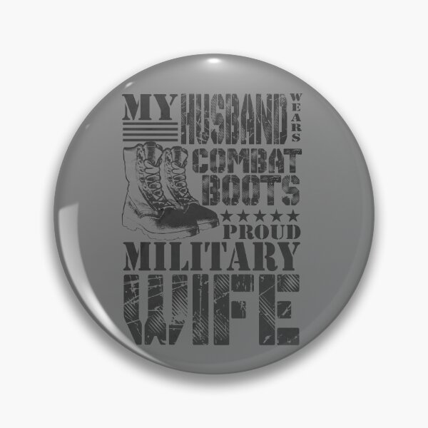 Artikelvorschau, My Husband Wears Combat Boots Military Wife Military Family Gear entworfen und verkauft von DynamicDesign.