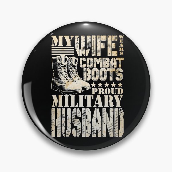 Artikelvorschau, My Wife Wears Combat Boots Military Husband Military Family Gear entworfen und verkauft von DynamicDesign.