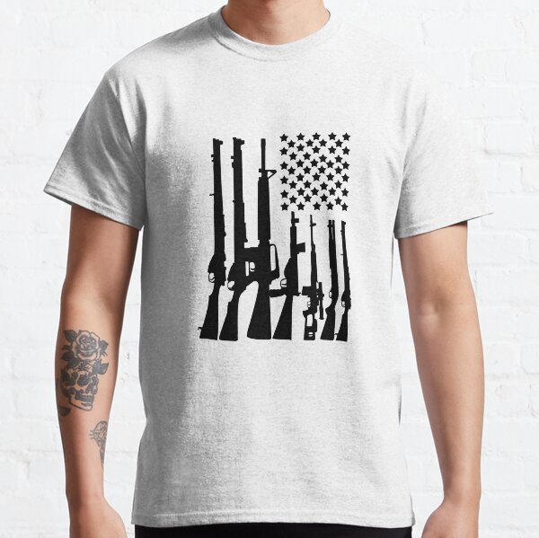 Große amerikanische Flagge mit Maschinengewehren schwarz Classic T-Shirt