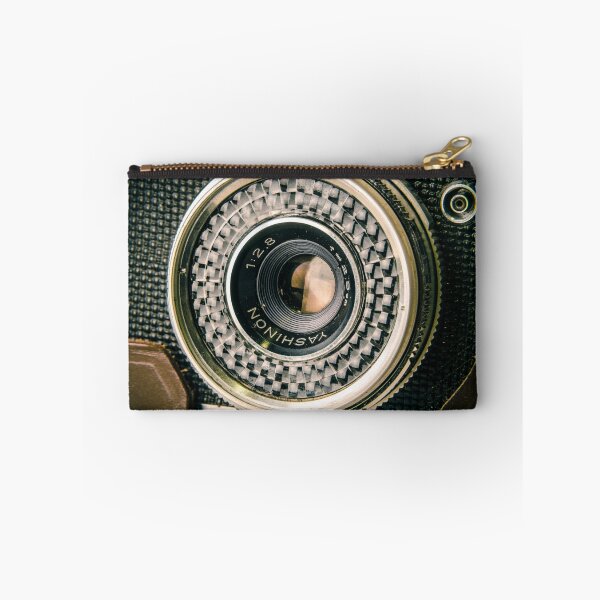 Aperçu de l'œuvre Yashica mimy S 1964 créée et vendue par Apostolos Mantzouranis.