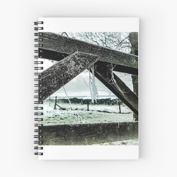Artikelvorschau, Winter in Warley village west Yorkshire  entworfen und verkauft von Spellboundarts.