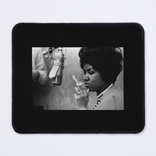 Aperçu de l'œuvre Aretha Franklin Vintage Poster créée et vendue par mcdowellde.
