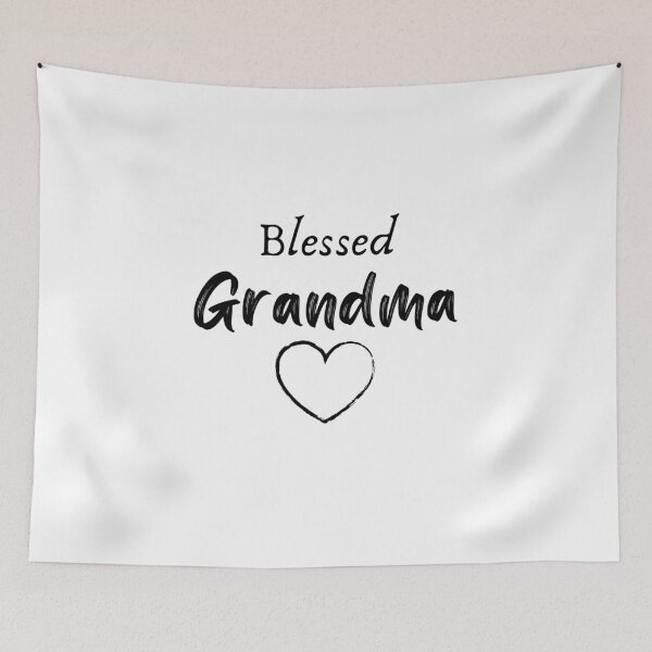 Aperçu de l'œuvre Blessed Grandma shirt, Grandma Shirt, Grandma Gift, Grandma T-shirt, Gift for Grandma, Mother's Day Gift, Mother's Day, Shirt for Grandma créée et vendue par e-mad ⭐⭐⭐⭐⭐.