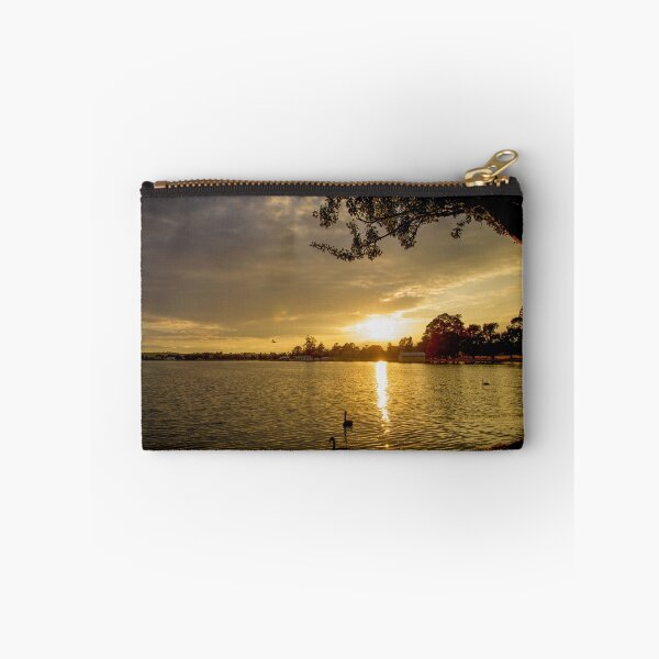 Artikelvorschau, Sunrise over Lake Wendouree entworfen und verkauft von Randal.