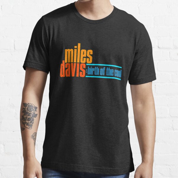 Graphic Miles Jazz Davis Concert Gift Men Women Essential T-Shirt