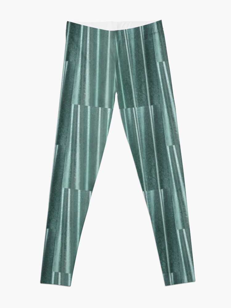 Alternate view of Living in Green Leggings