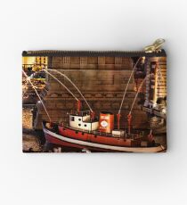 BOAT FOUNTAIN AT THE VENETIAN LAS VEGAS Studio Pouch
