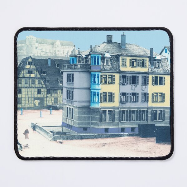 Item preview,  we stroll through the narrow streets and look at the architectural buildings. We look into the Schmiedtorstrasse with its half-timbered houses and recognize the castle in the background.
The design by mallybeau Mauswohn shows a colored collage with Schm designed and sold by Mauswohn.