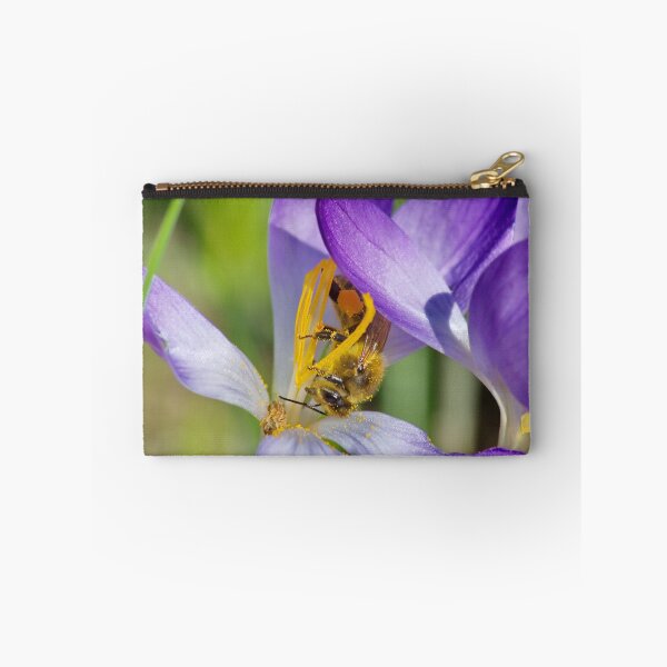 Item preview, Pollinating Bee designed and sold by relayer51.