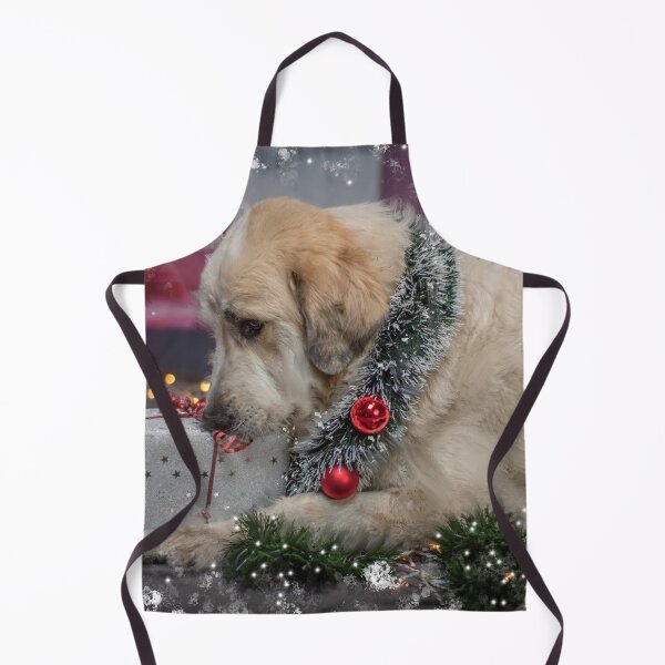 Artikelvorschau, Netter Hund öffnet Weihnachtsgeschenke Foto mit Mixed Media entworfen und verkauft von OByD.