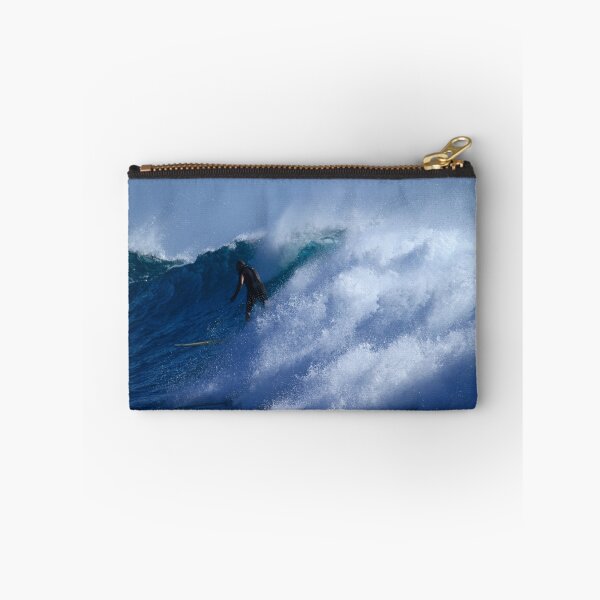 Aperçu de l'œuvre Long Boarder At Snapper Rocks créée et vendue par Noel Elliot.