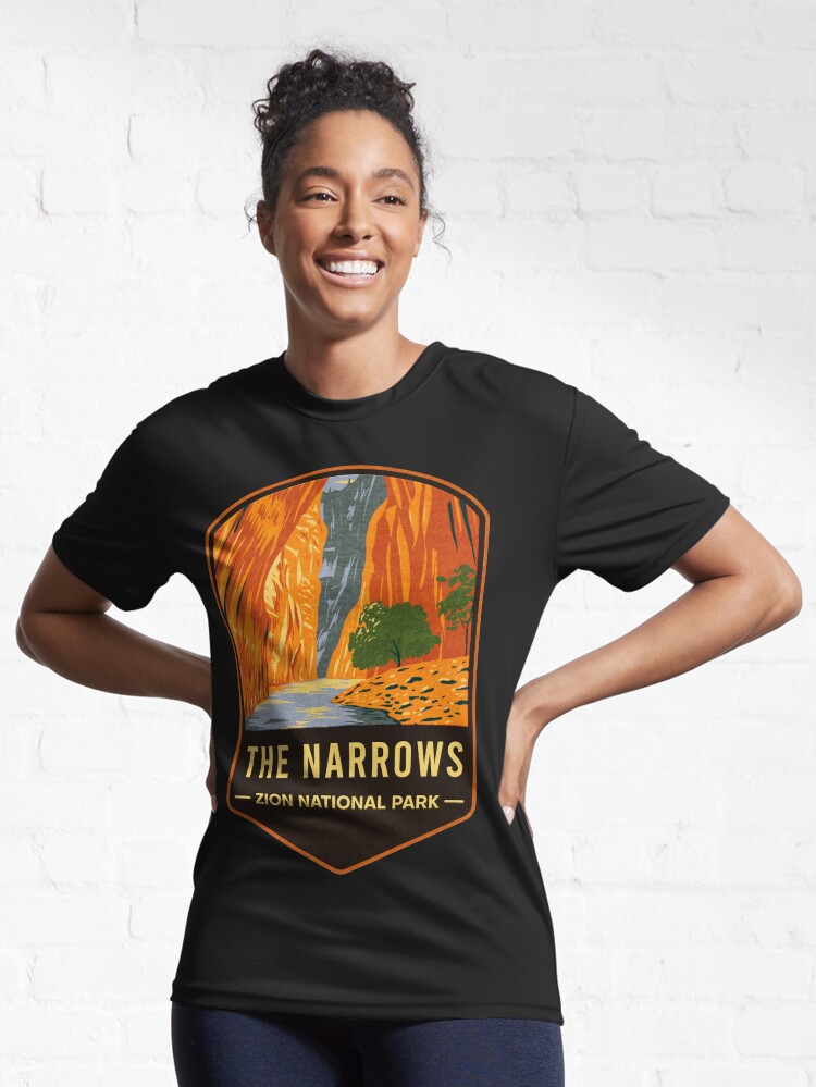 Imagen 6 de 7, Camiseta deportiva con la obra Parque Nacional Zion The Narrows, diseñada y vendida por JordanHolmes.