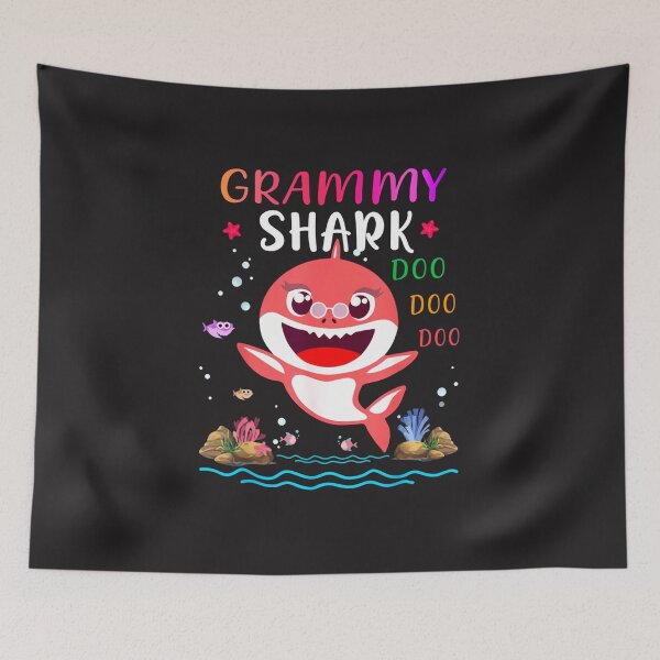Artikelvorschau, Grammy Shark Doo Doo Weihnachten entworfen und verkauft von TravisRDe.