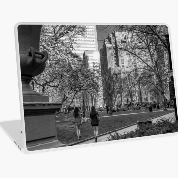 Philadelphia Street Photography - 0902 Laptop Skin