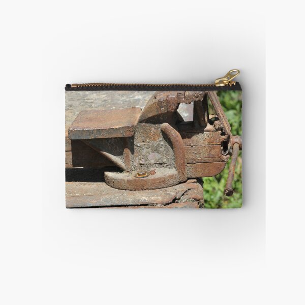 Artikelvorschau, Cast Iron Vice entworfen und verkauft von rhamm.