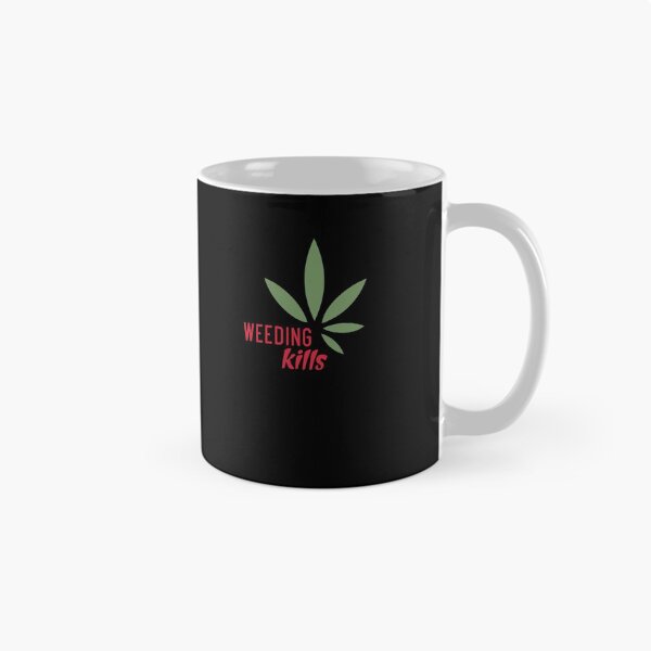 Item preview, Desmalezar Cricut mata a los artesanos escardadores designed and sold by Brother's Clothing.