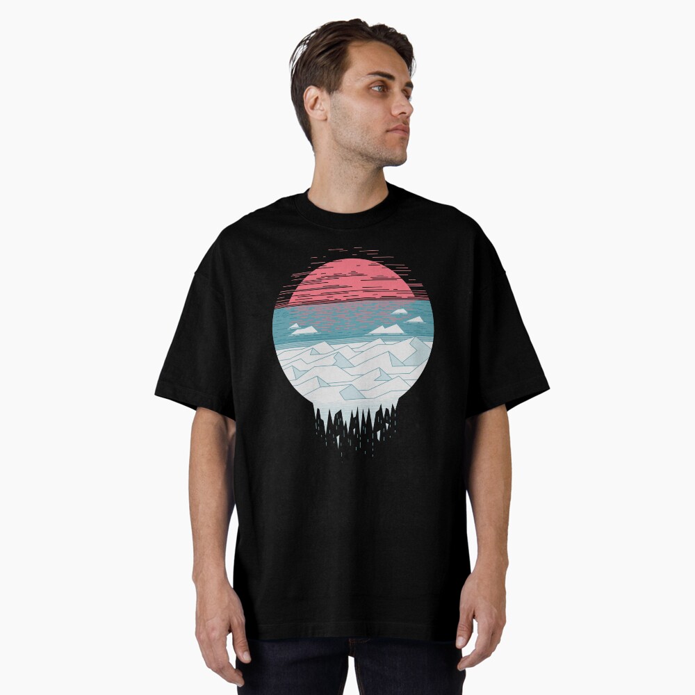 Aperçu de l'œuvre T-shirt oversize créée et vendue par thepapercrane.