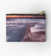 Mahon Pool Studio Pouch