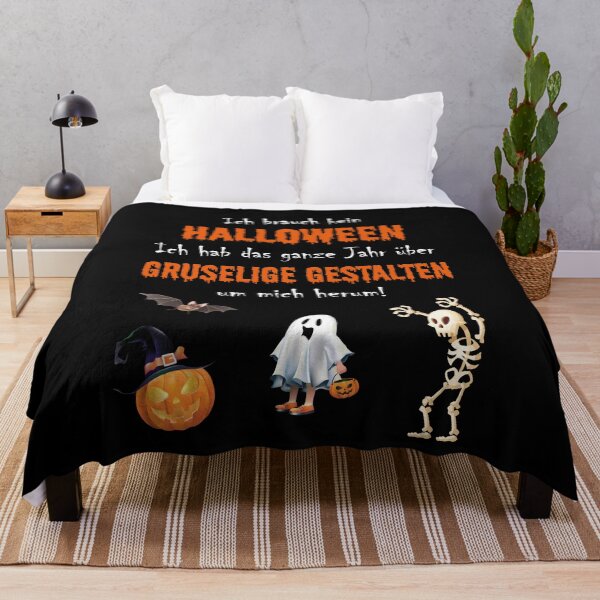 Artikelvorschau, Halloween -genug gruselige Gestalten um mich herum entworfen und verkauft von Shirt-Designs.