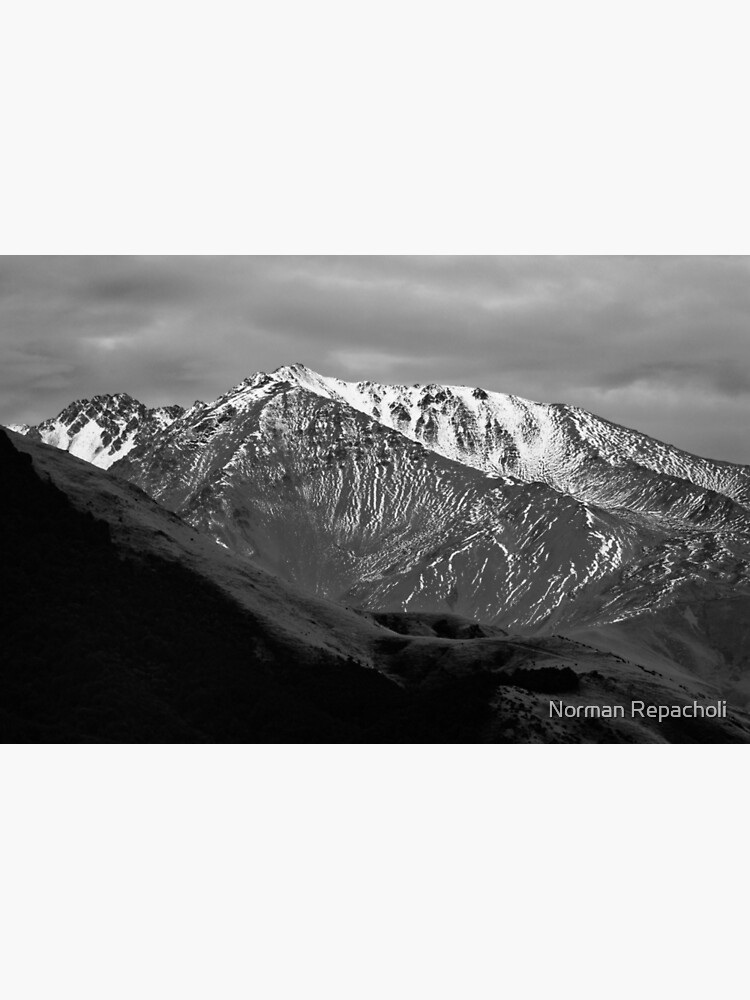 Mountains over Windwhistle, New Zealand by keystone